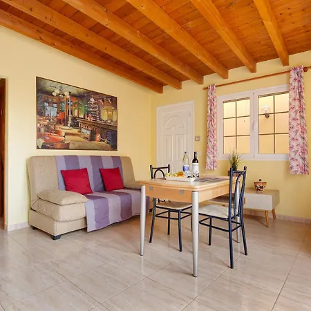 Casa Paco 1 Apartment *